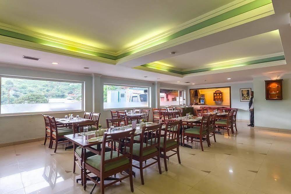 Issacs Residency Hotel Munnar Exterior foto