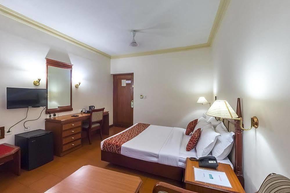 Issacs Residency Hotel Munnar Exterior foto
