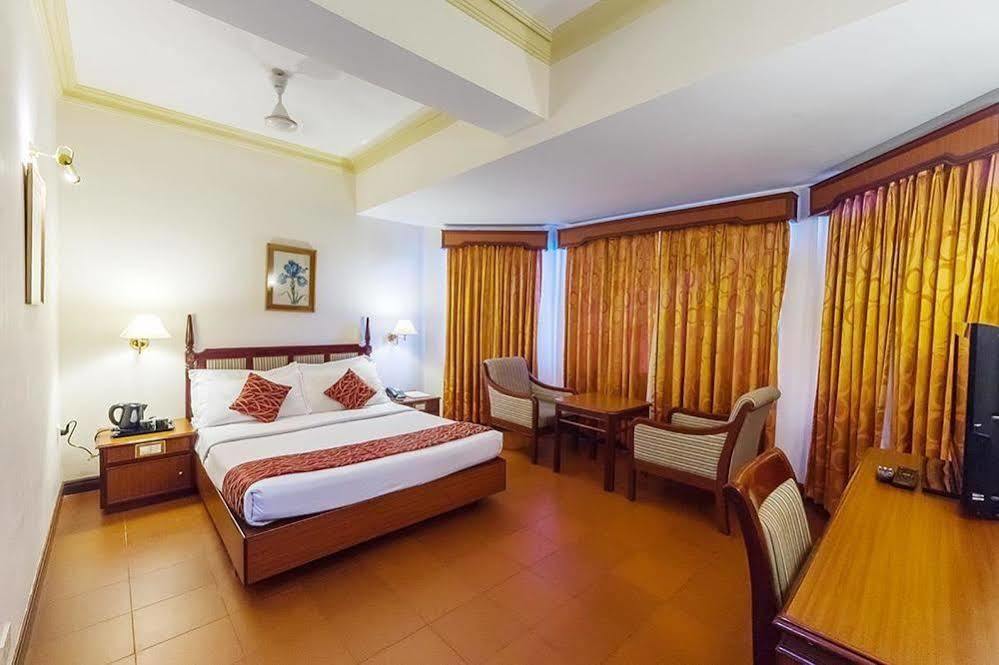 Issacs Residency Hotel Munnar Exterior foto